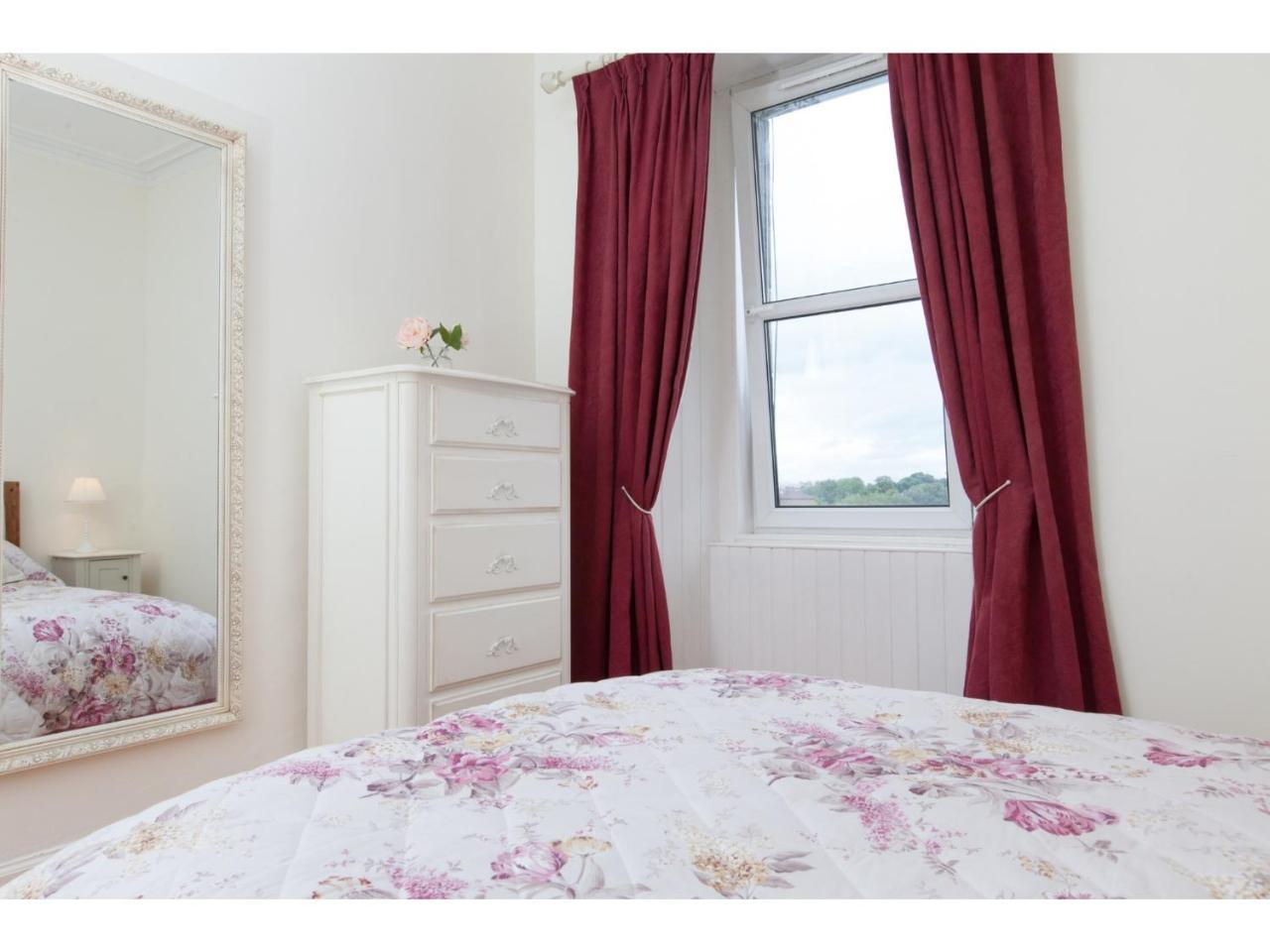 Homely Tenement For 2 Near Botanic Gardens Edinburgh Exterior photo